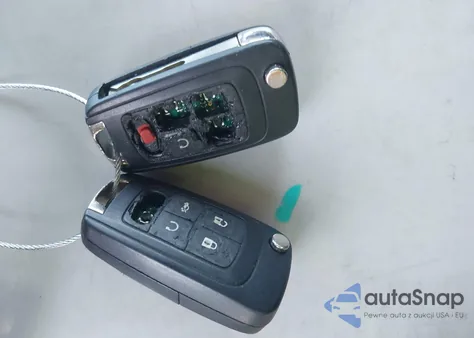 2010 Buick Lacrosse Cxs z USA, uszkodzony, nr VIN 1G4GE5EV9AF140205